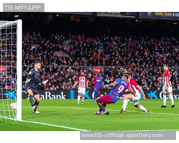 巴萨备战毕尔巴鄂竞技,强势冲击西甲冠军! 巴萨备战毕尔巴鄂竞技,强势冲击西甲冠军!