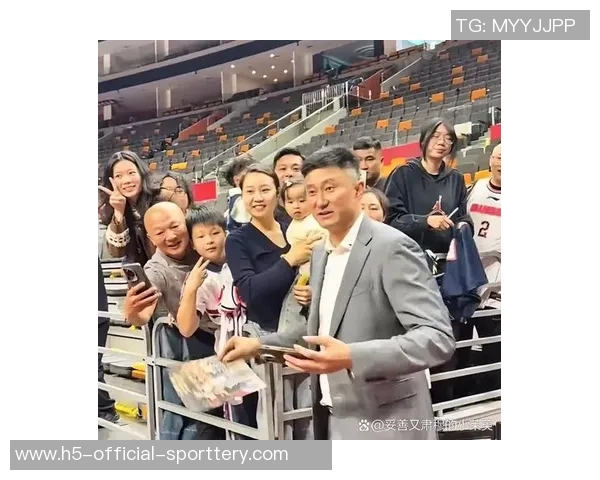 杜锋:看到八一退出挺难受的来广东前本想去八一 杜锋:看到八一退出挺难受的来广东前本想去八一