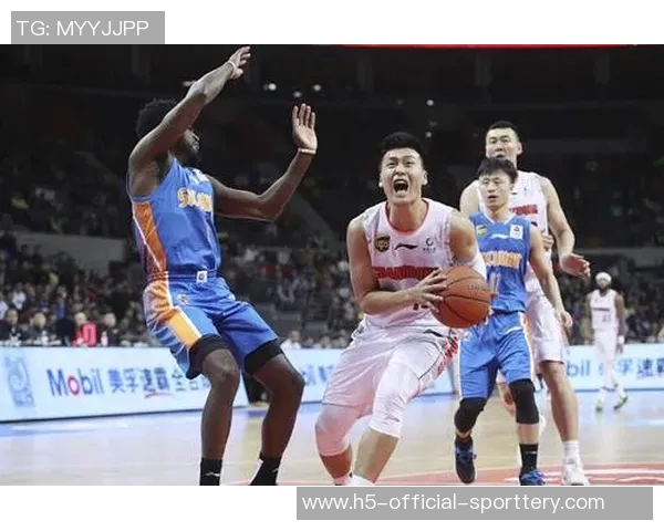 站在场上就是领袖!阿联仅拿2分却打出最高正负值 站在场上就是领袖!阿联仅拿2分却打出最高正负值