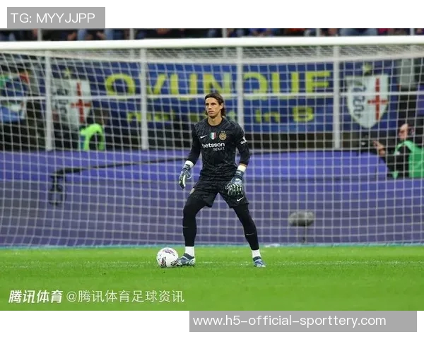 格策：两个头球丢球让人恼火；总体来说我们的防守做得不错