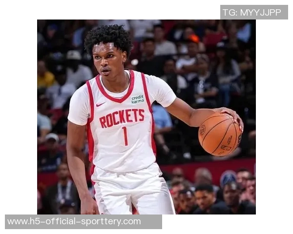 阿门：我个子已经很高了，但在我们队里感觉自己非常渺小