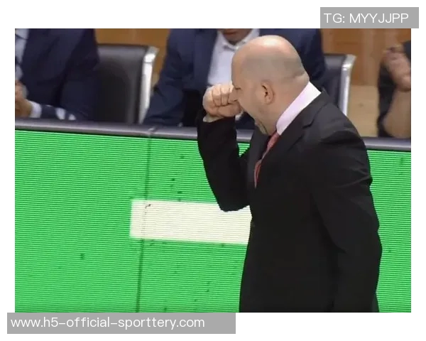 雅尼斯揭书豪缺阵疑云：他想打我们没考虑换人